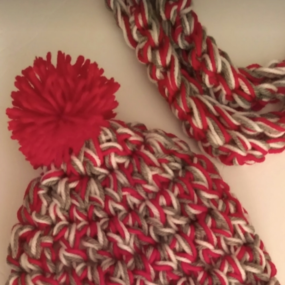 Roll Tide Alabama Crochet Beanie w Chain Scarf